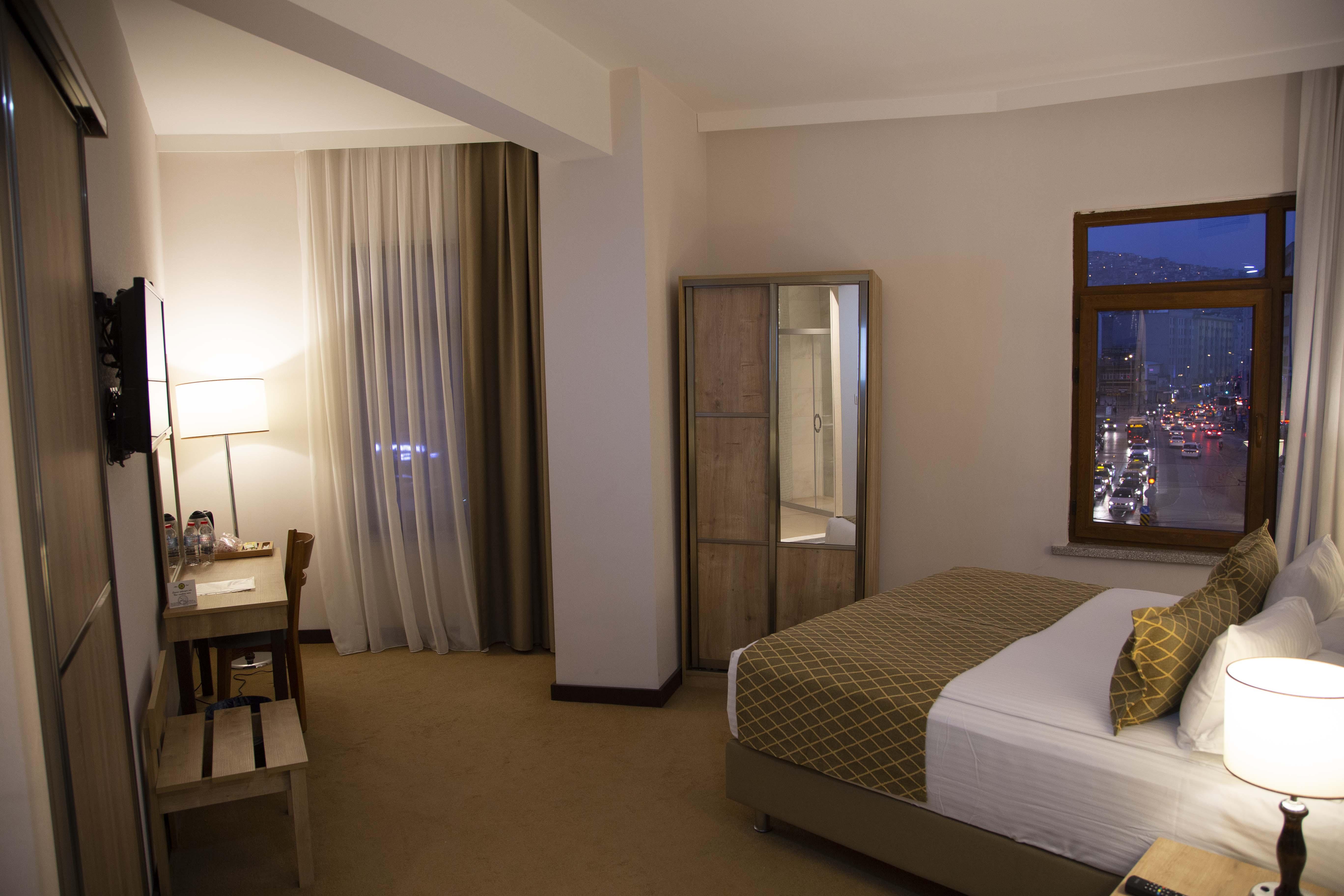 Atlas Hotel 4*