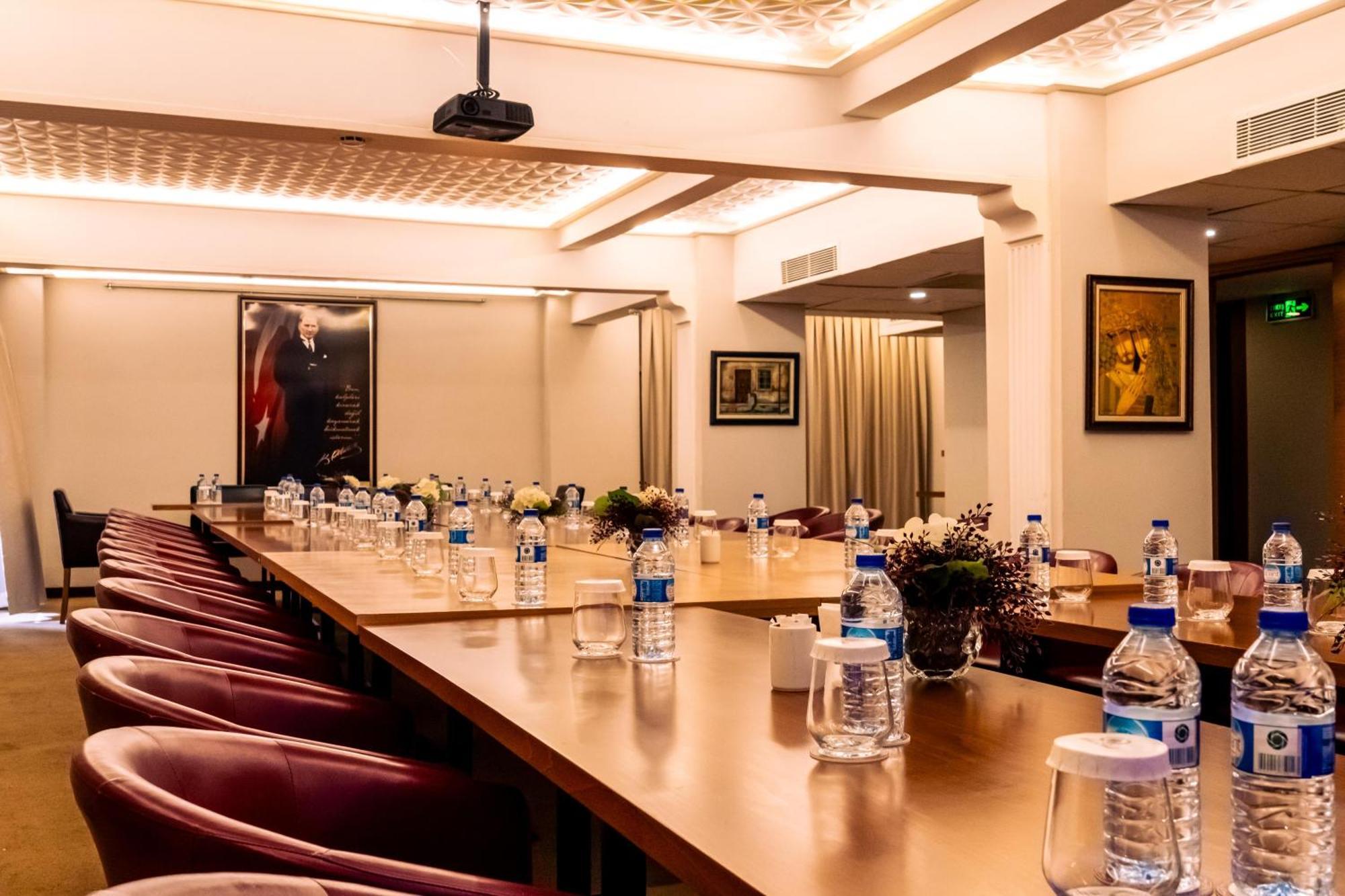 Atlas Otelı 4* İzmir