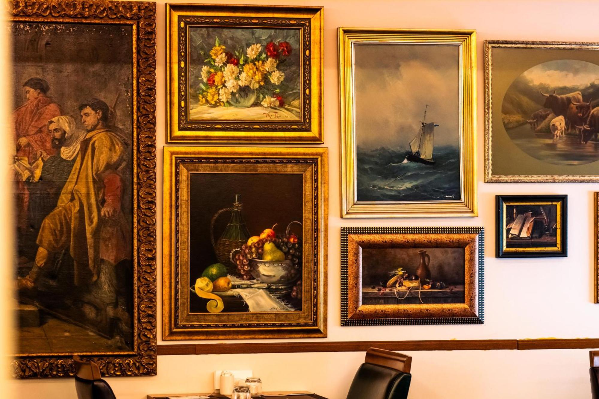 Atlas Hotel İzmir